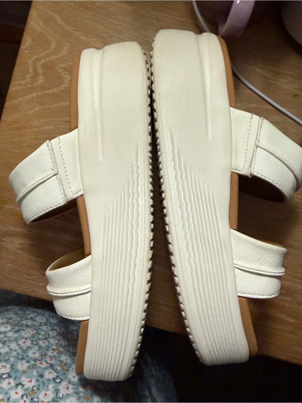Hey Dude Women's White Austin Double-Strap Sandals size 9. listed as ivory - Picture 5 of 8